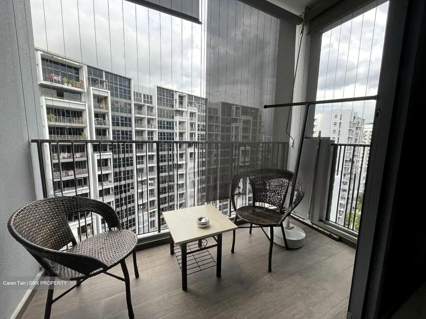 Prive (D19), Condominium #566327071